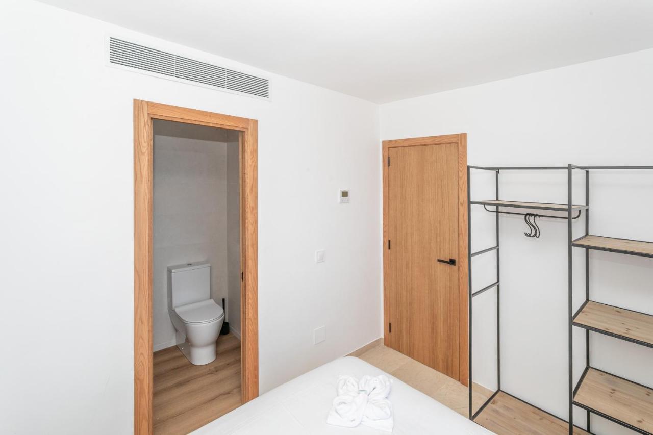 Beachfront Holiday Apartment Lotja 7 - Grupo Berna 科洛尼亚圣霍尔迪 外观 照片